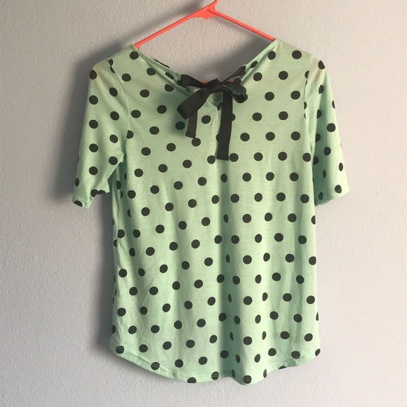 Forever 21 Polka-dot Top - Picture 2 of 4
